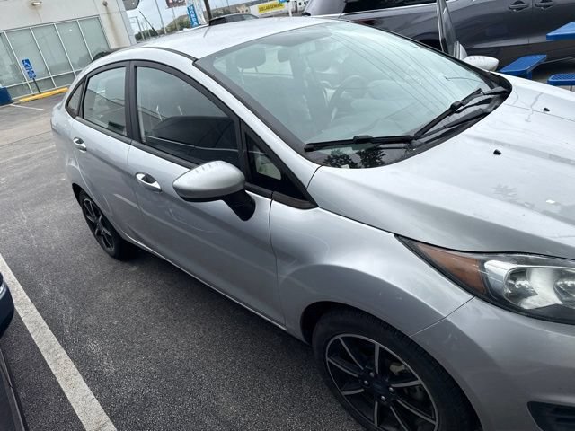 Used 2019 Ford Fiesta SE FWD image 4