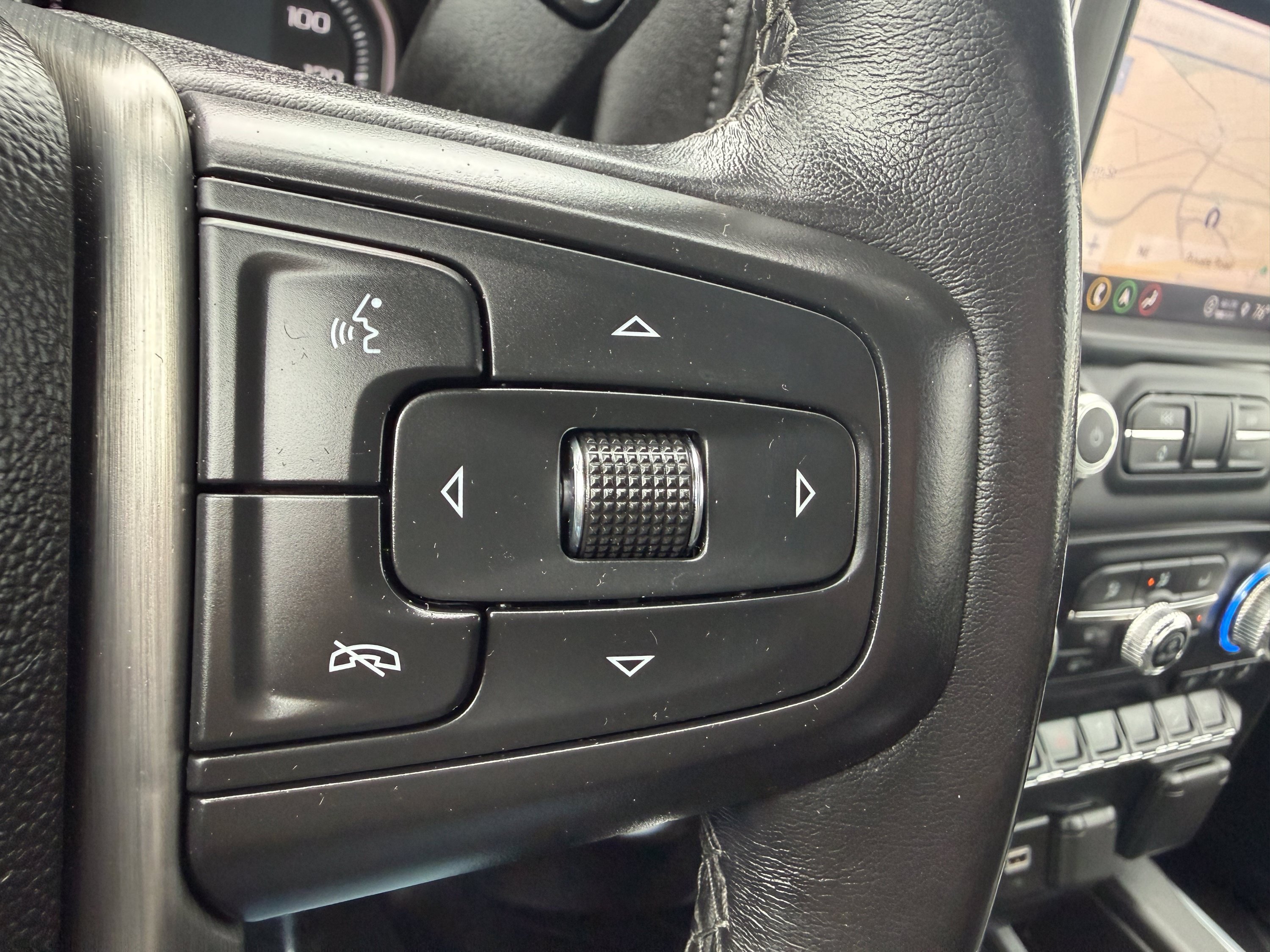 Used 2022 GMC Sierra 1500 Denali w/ Denali Premium Package AWD/4WD image 28