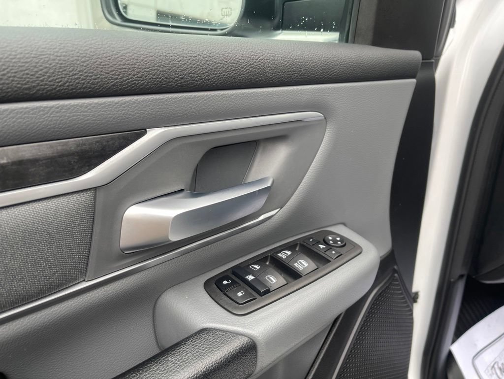 Used 2023 RAM 1500 Big Horn AWD/4WD image 12