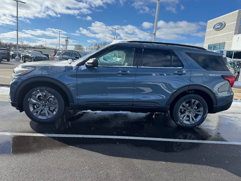 New 2026 Ford Explorer Active w/ Active Comfort Package image 5