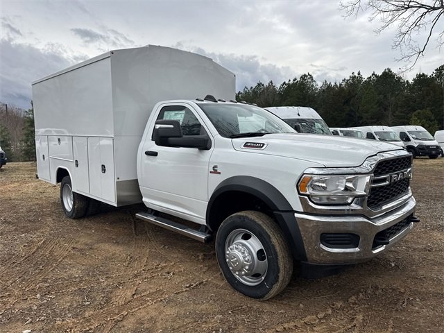 New 2024 RAM 4500 Tradesman image 15