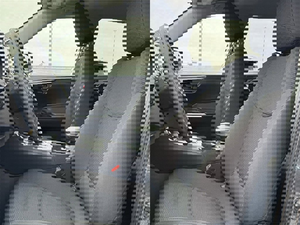 Used 2025 Toyota RAV4 LE image 18