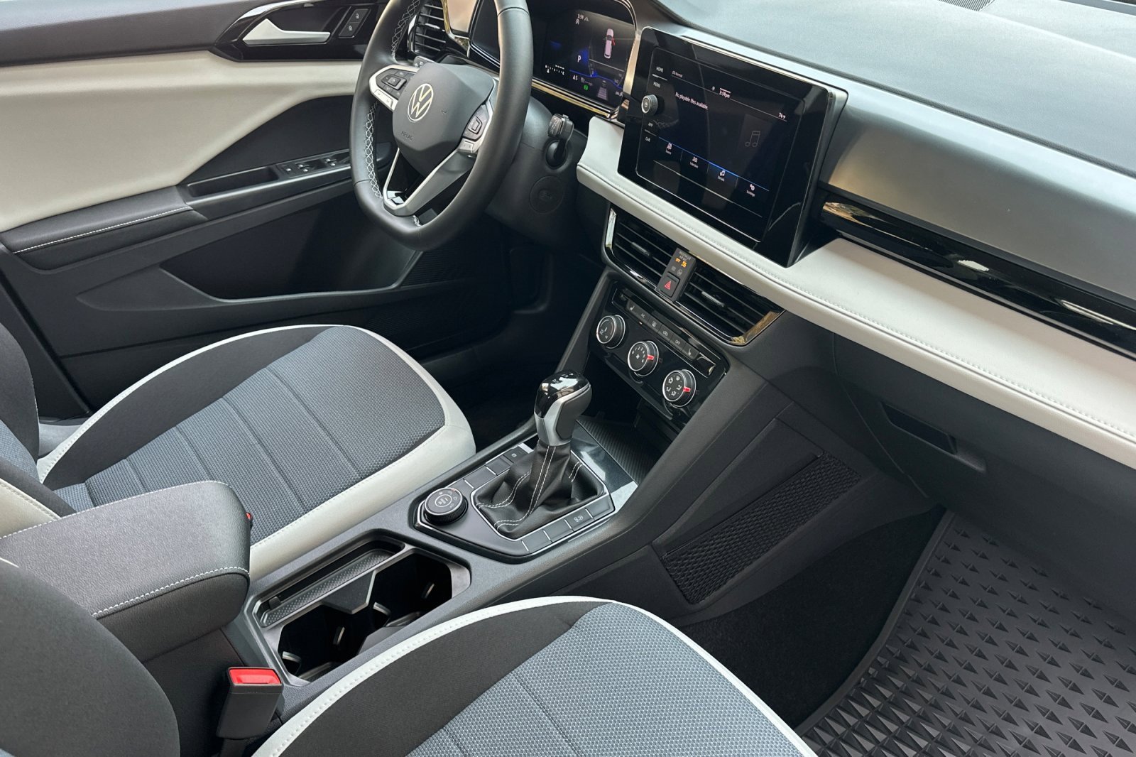 New 2025 Volkswagen Taos S image 14
