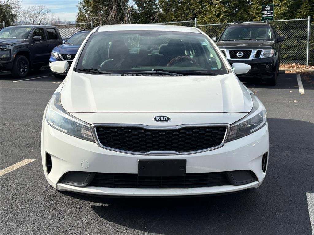 Used 2017 Kia Forte LX image 3