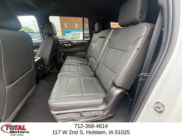 Used 2023 Chevrolet Suburban RST AWD/4WD image 11