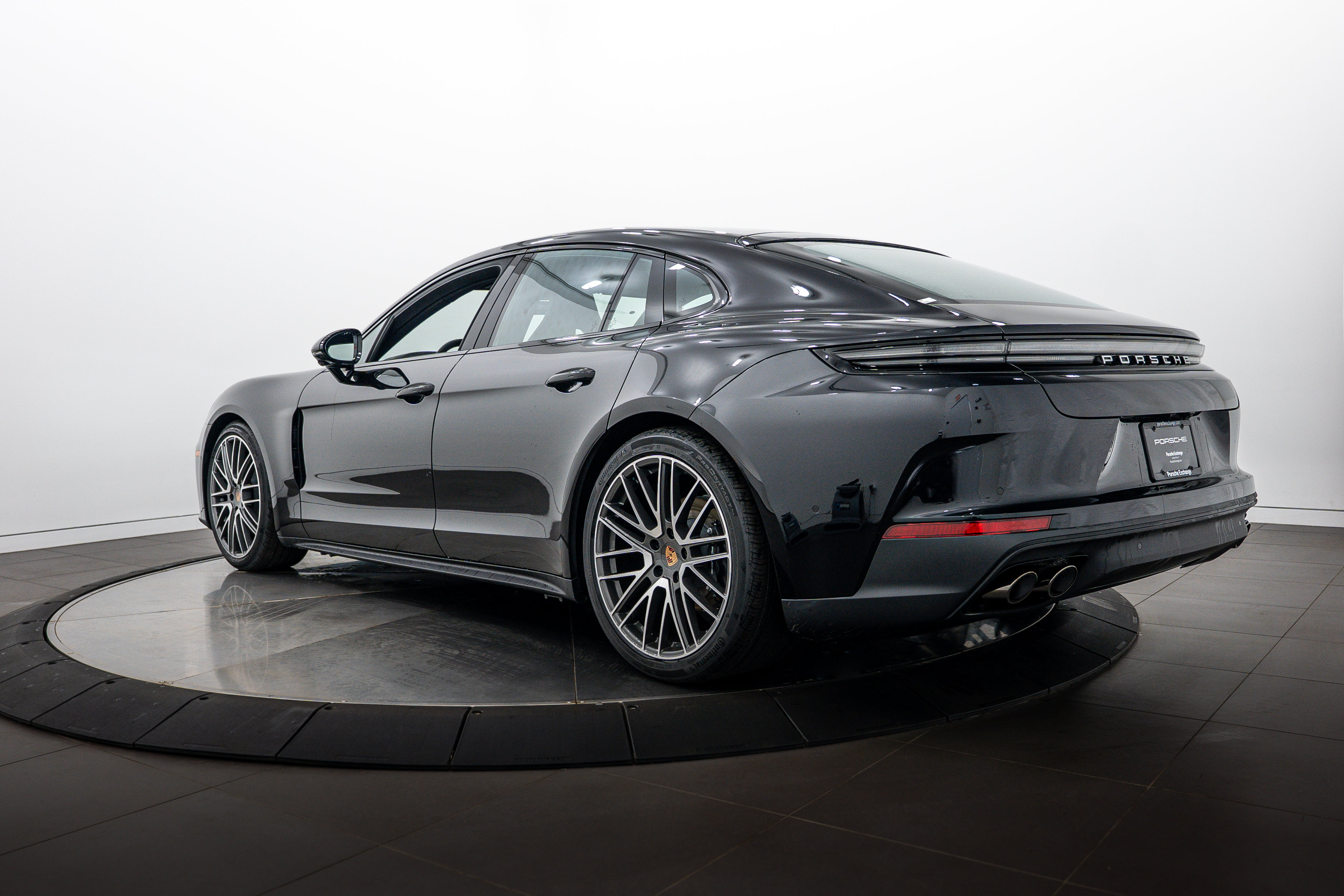 New 2026 Porsche Panamera 4 AWD/4WD image 3