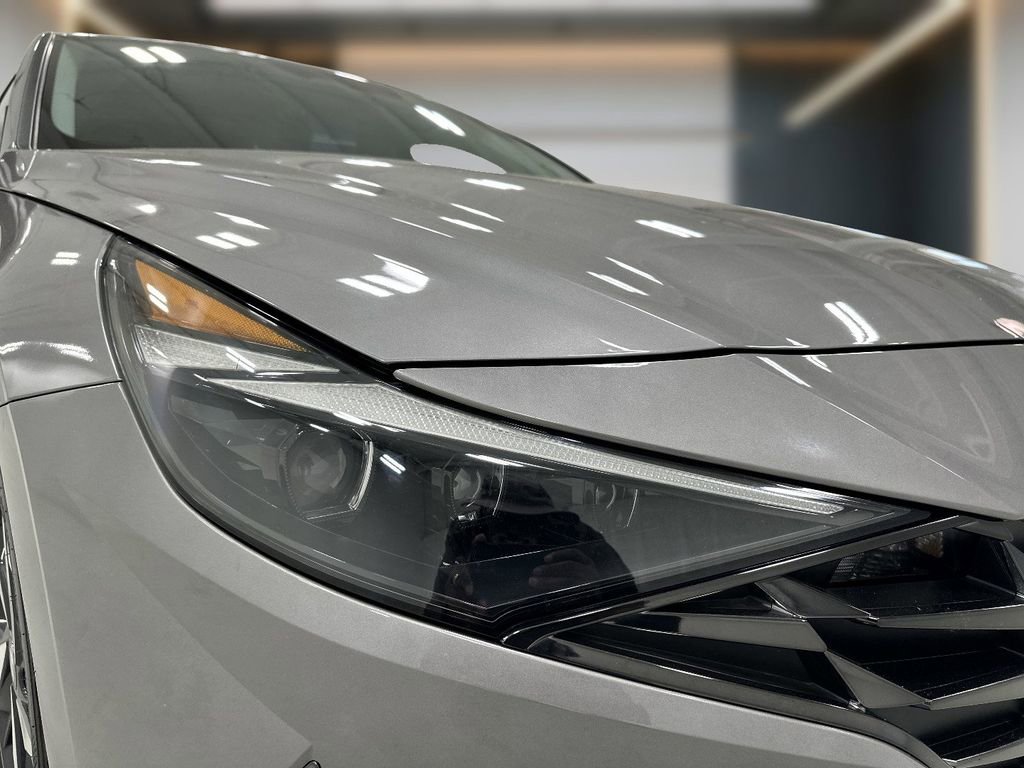 Certified 2023 Hyundai Elantra Limited FWD image 10