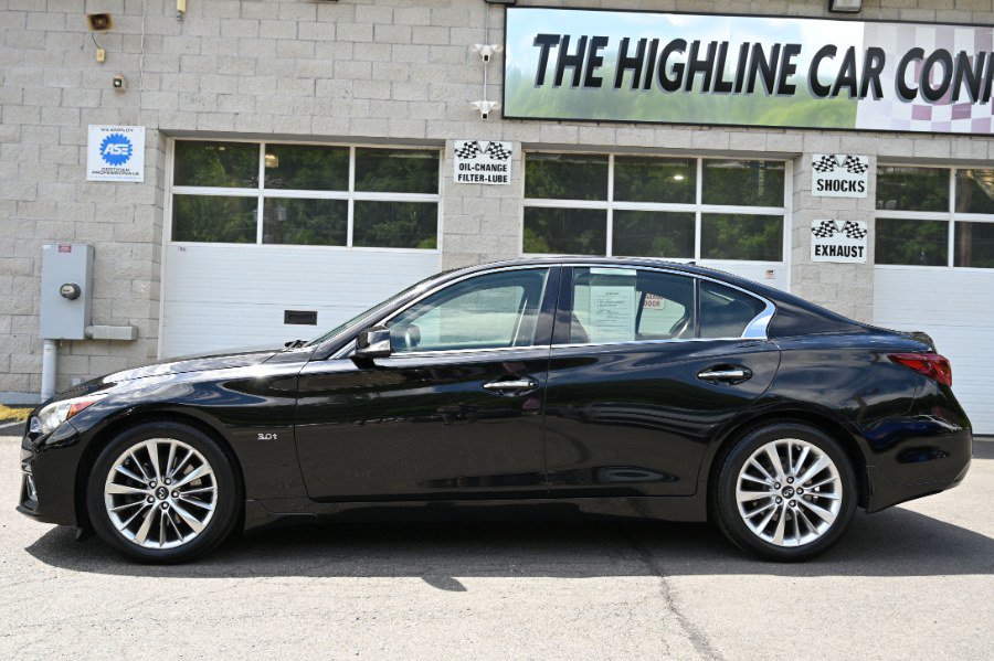 Used 2018 INFINITI Q50 Luxe w/ Essential Package (3.0T Luxe) AWD/4WD image 3