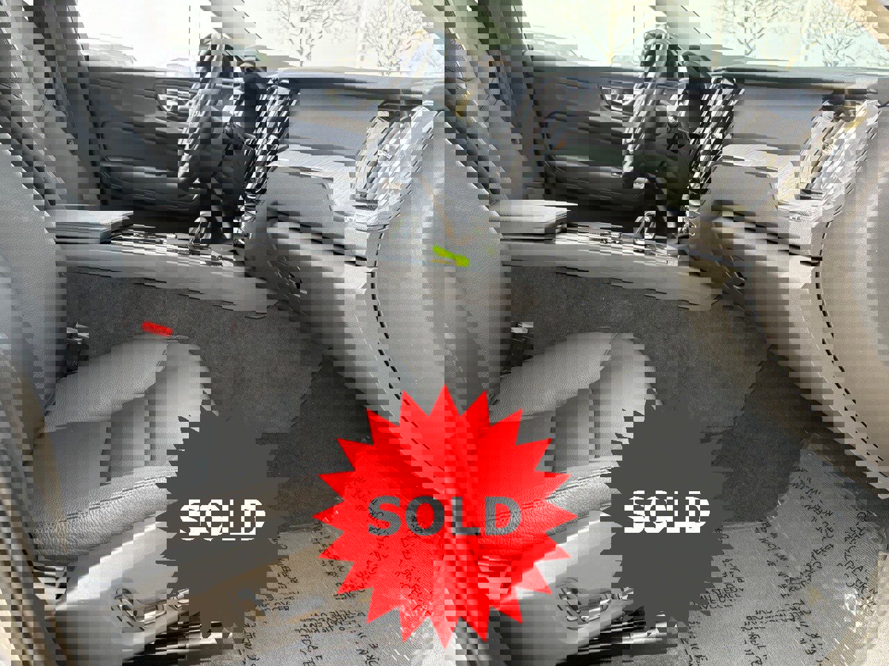 Used 2025 Volvo XC60 B5 Plus w/ Climate Package image 37