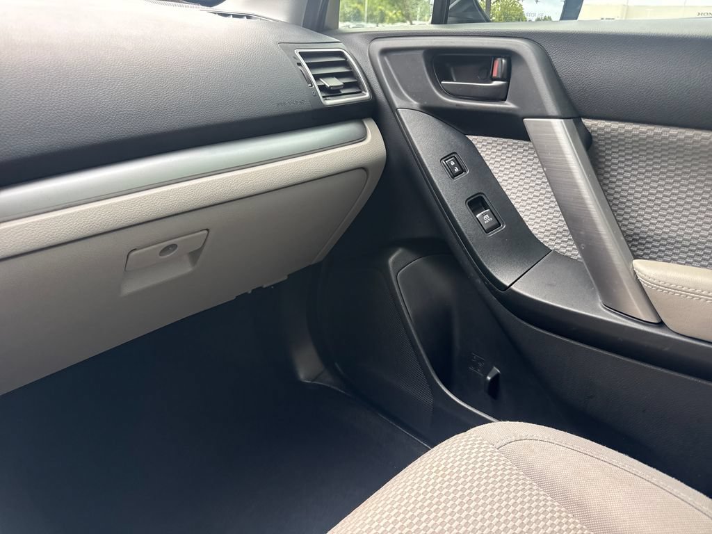 Used 2018 Subaru Forester 2.5i Premium AWD/4WD image 17