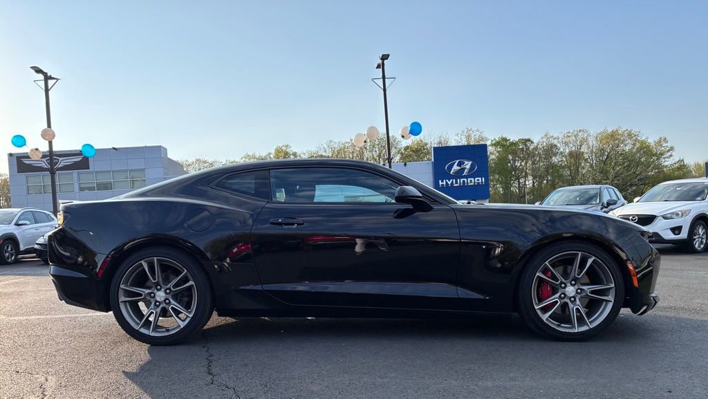 Used 2021 Chevrolet Camaro LT w/ RS Package RWD image 8