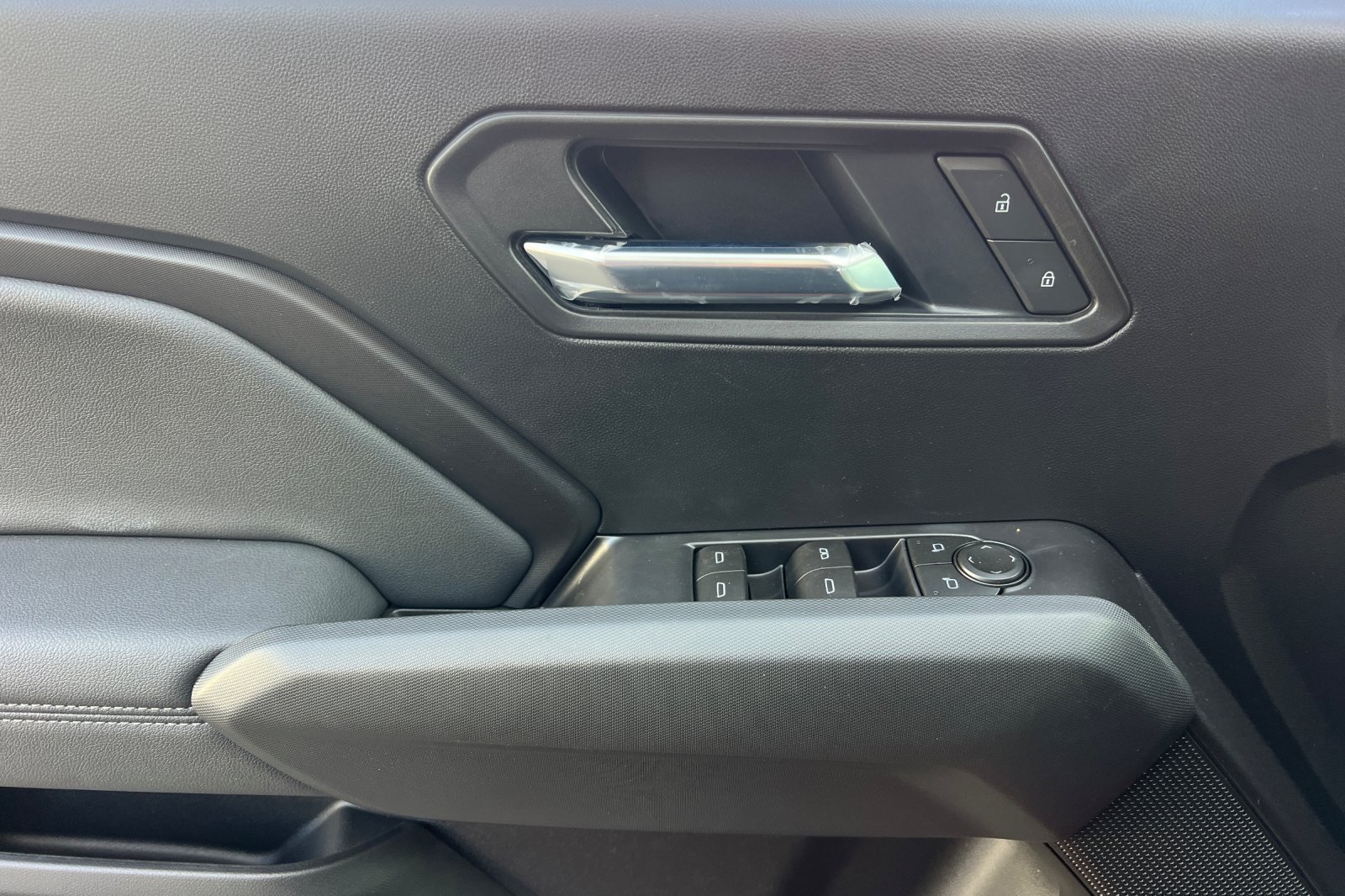 New 2026 GMC Canyon Elevation RWD image 9