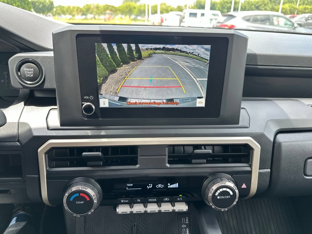 Certified 2025 Toyota Tacoma SR AWD/4WD image 18