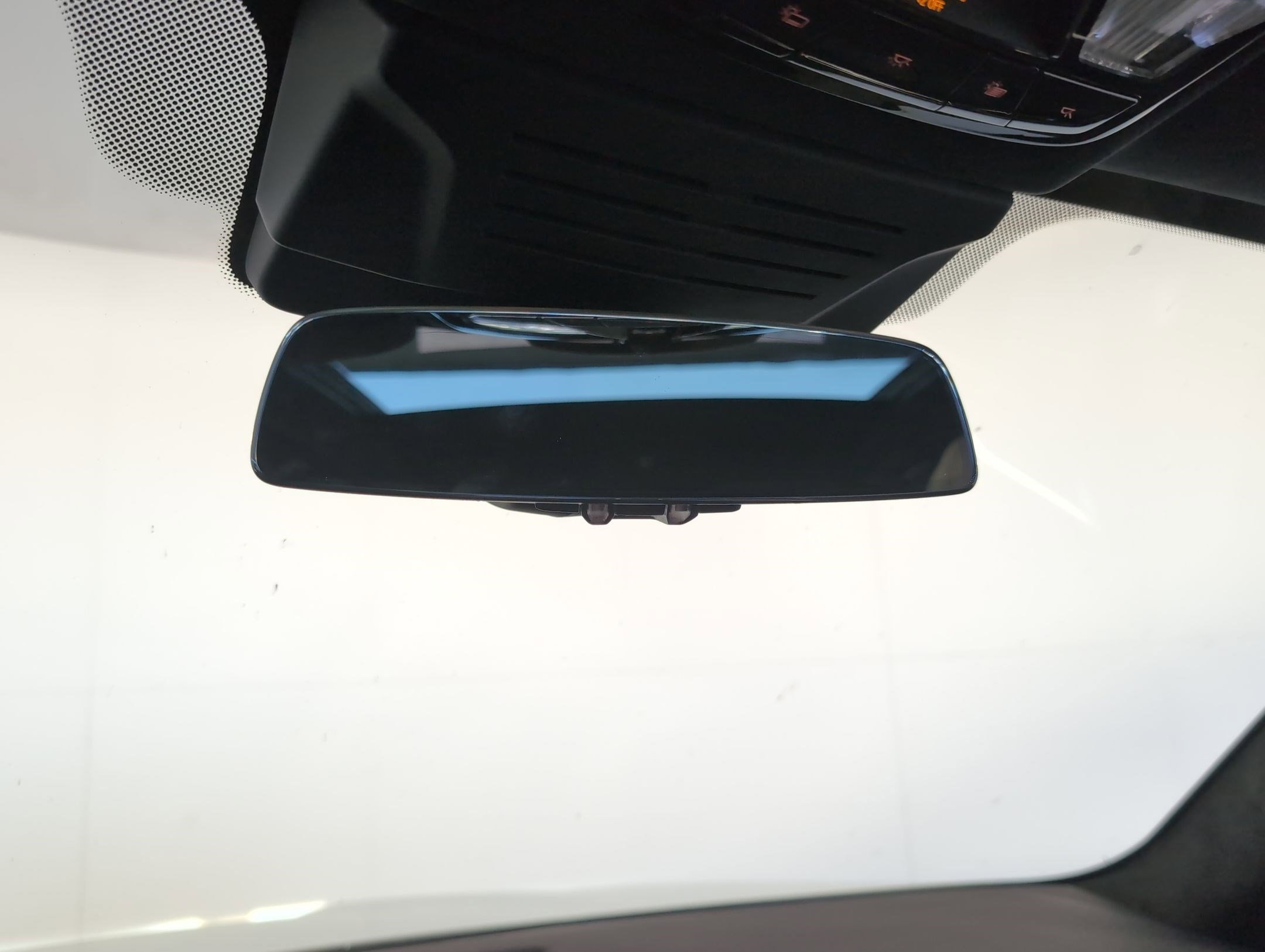 New 2026 BMW X7 M60i image 16