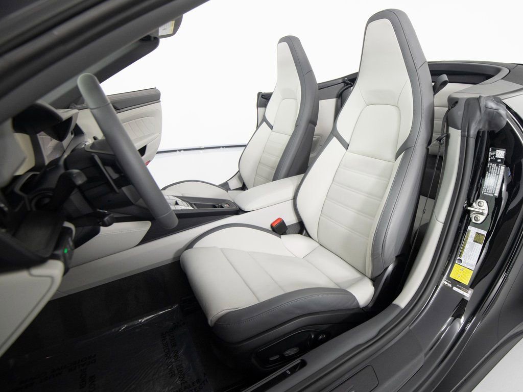 Certified 2026 Porsche 911 Carrera GTS image 5