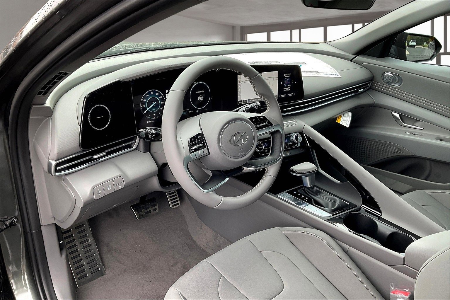 New 2025 Hyundai Elantra SEL image 7