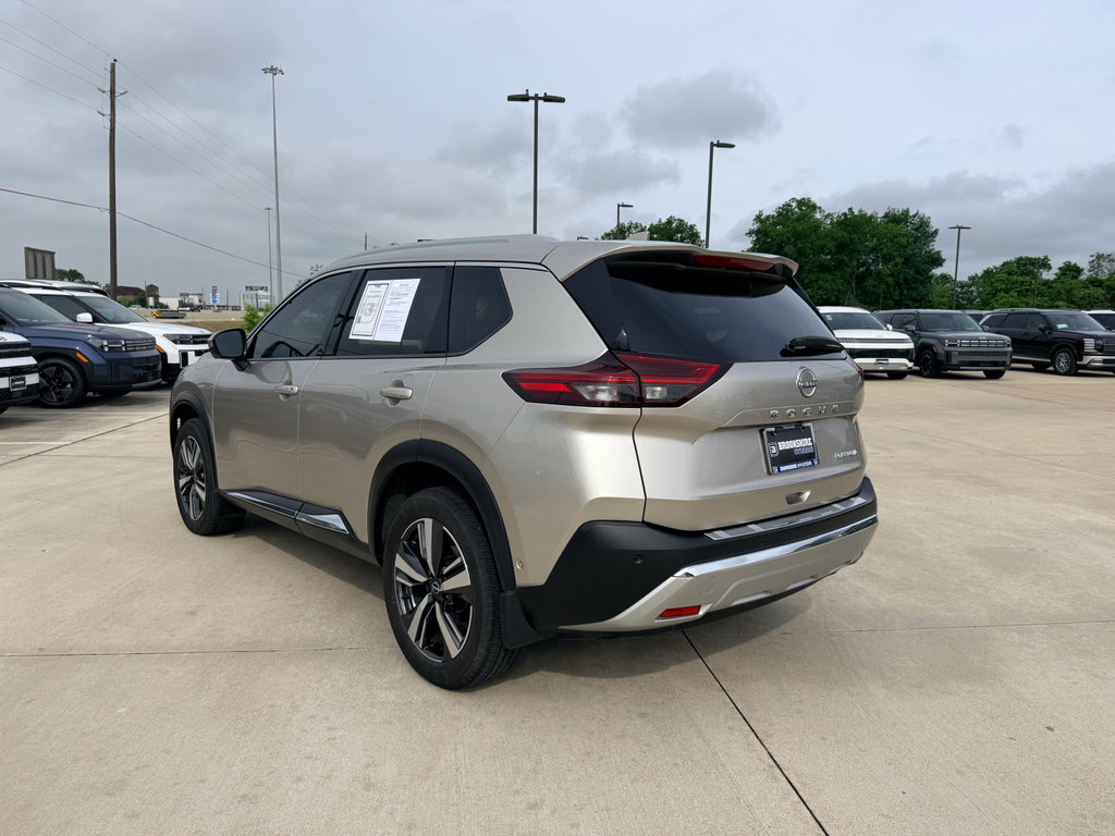 Used 2023 Nissan Rogue Platinum FWD image 7