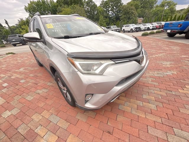 Used 2018 Toyota RAV4 XLE FWD image 23