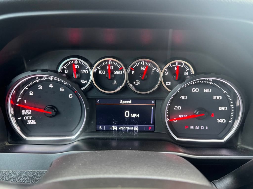 Used 2021 Chevrolet Silverado 1500 RST w/ Convenience Package II AWD/4WD image 9