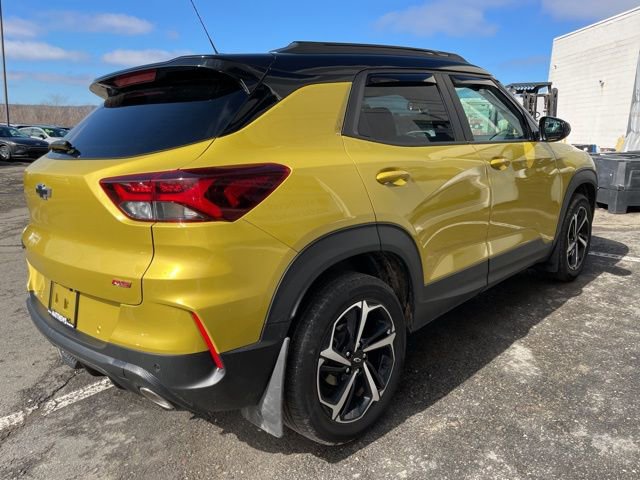 Used 2023 Chevrolet TrailBlazer RS w/ Sun and Liftgate Package image 5