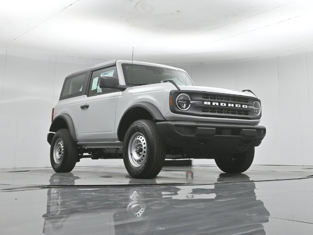 New 2026 Ford Bronco 2-Door AWD/4WD image 43