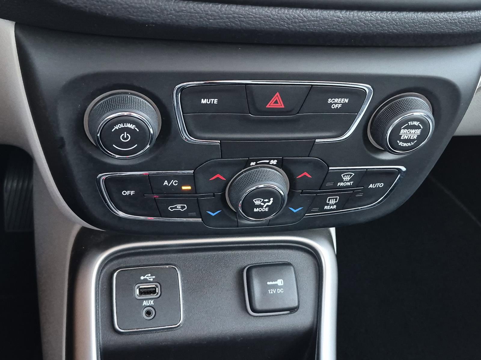 Used 2017 Jeep Compass Latitude w/ Popular Equipment Group image 26