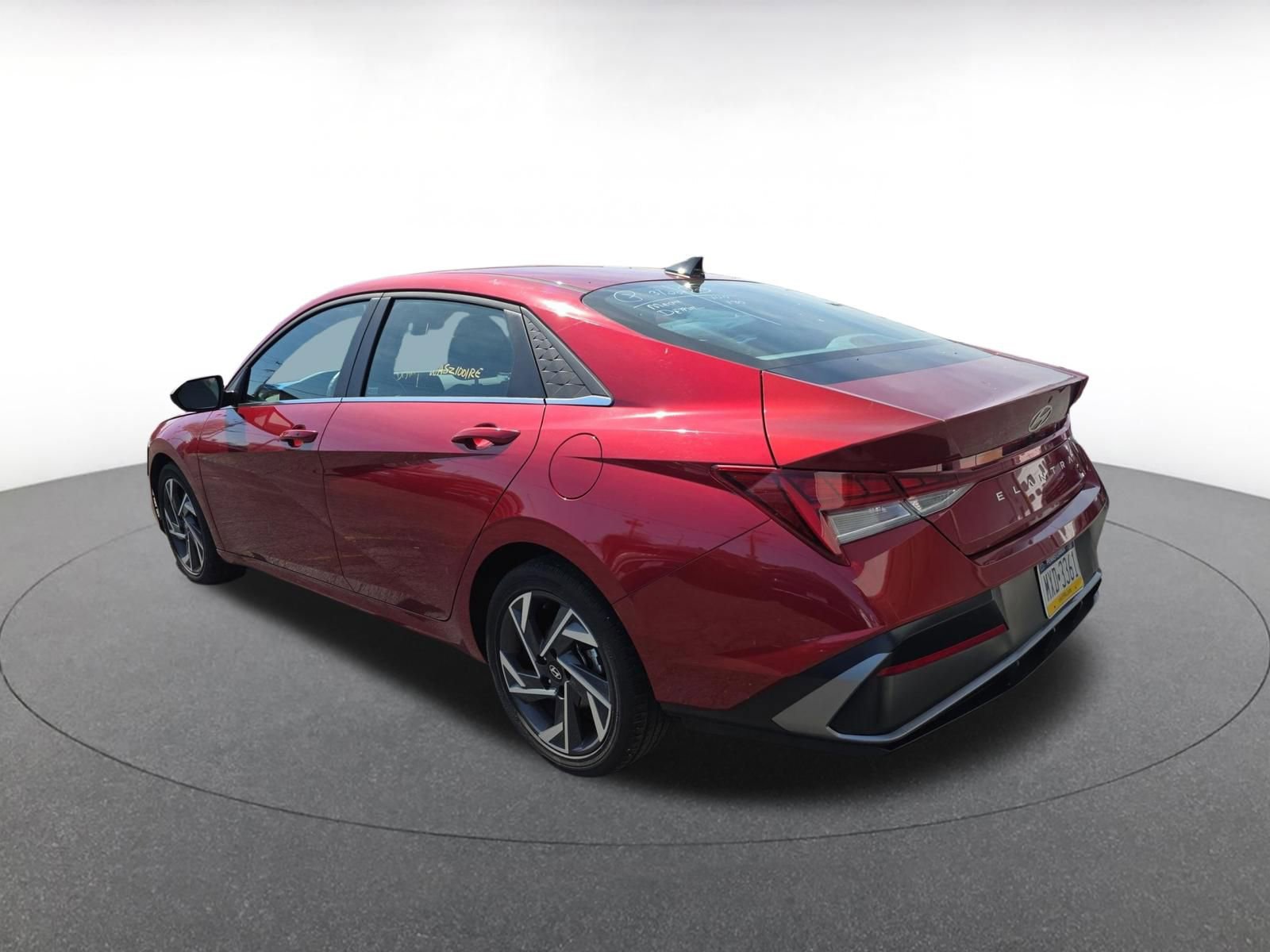 Used 2025 Hyundai Elantra SEL image 5