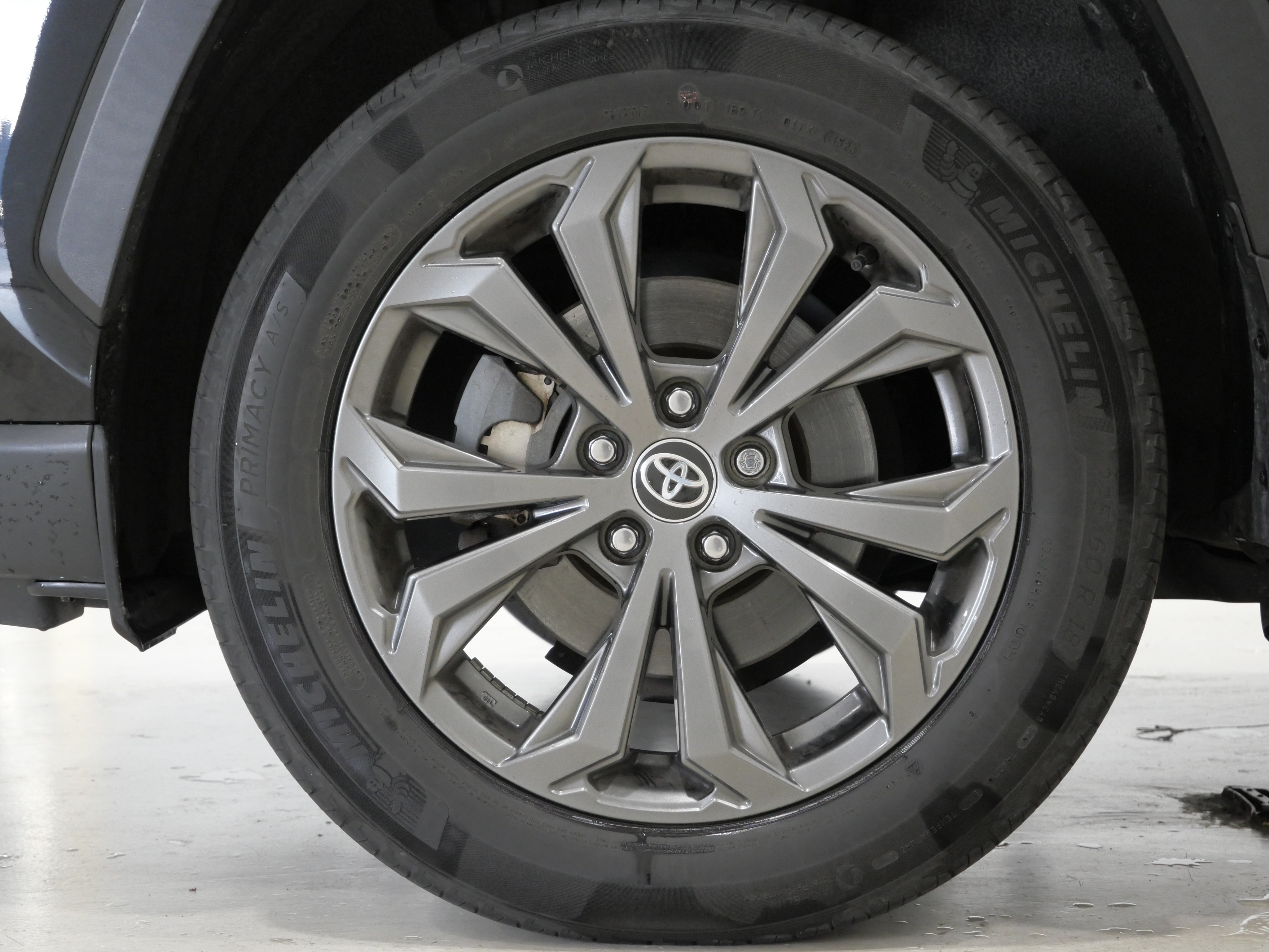 Used 2023 Toyota RAV4 XLE Premium AWD/4WD image 10