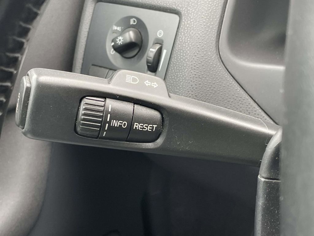 Used 2012 Volvo C30 T5 image 12