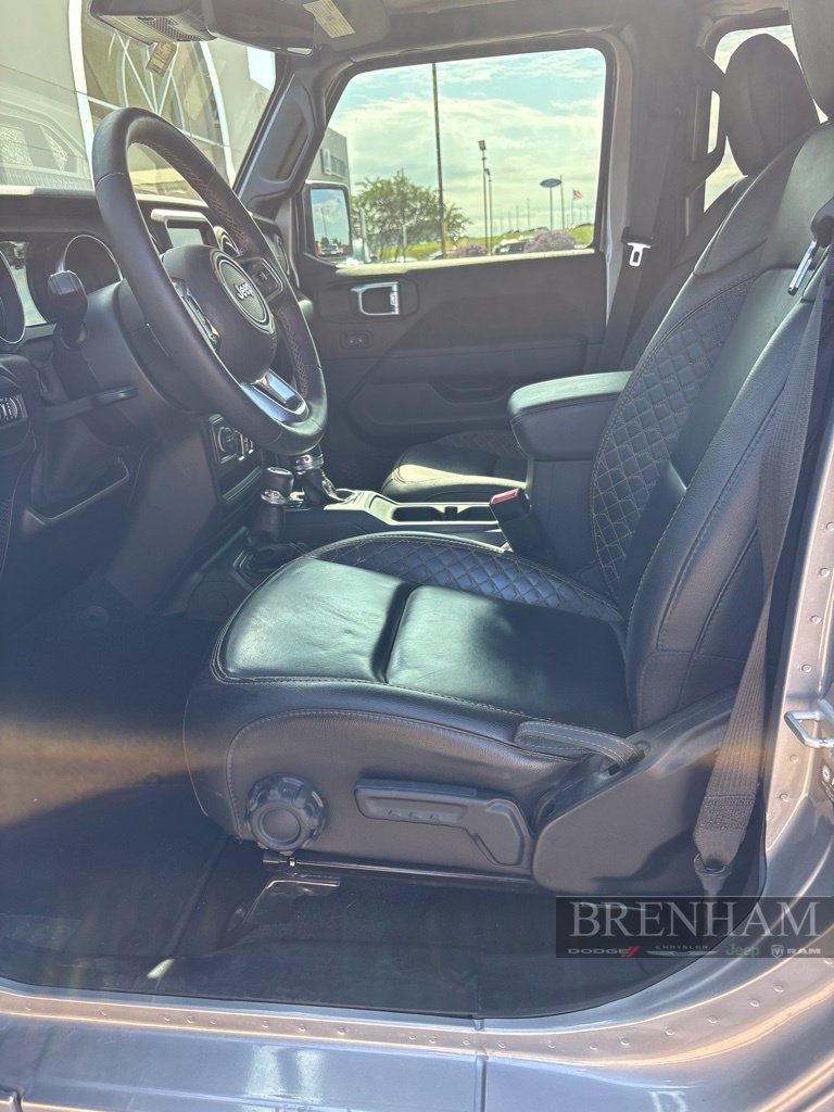 Used 2021 Jeep Gladiator Overland AWD/4WD image 3