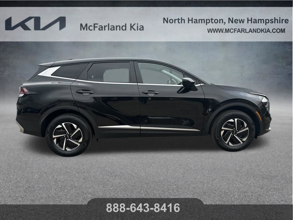 Used 2023 Kia Sportage LX image 8