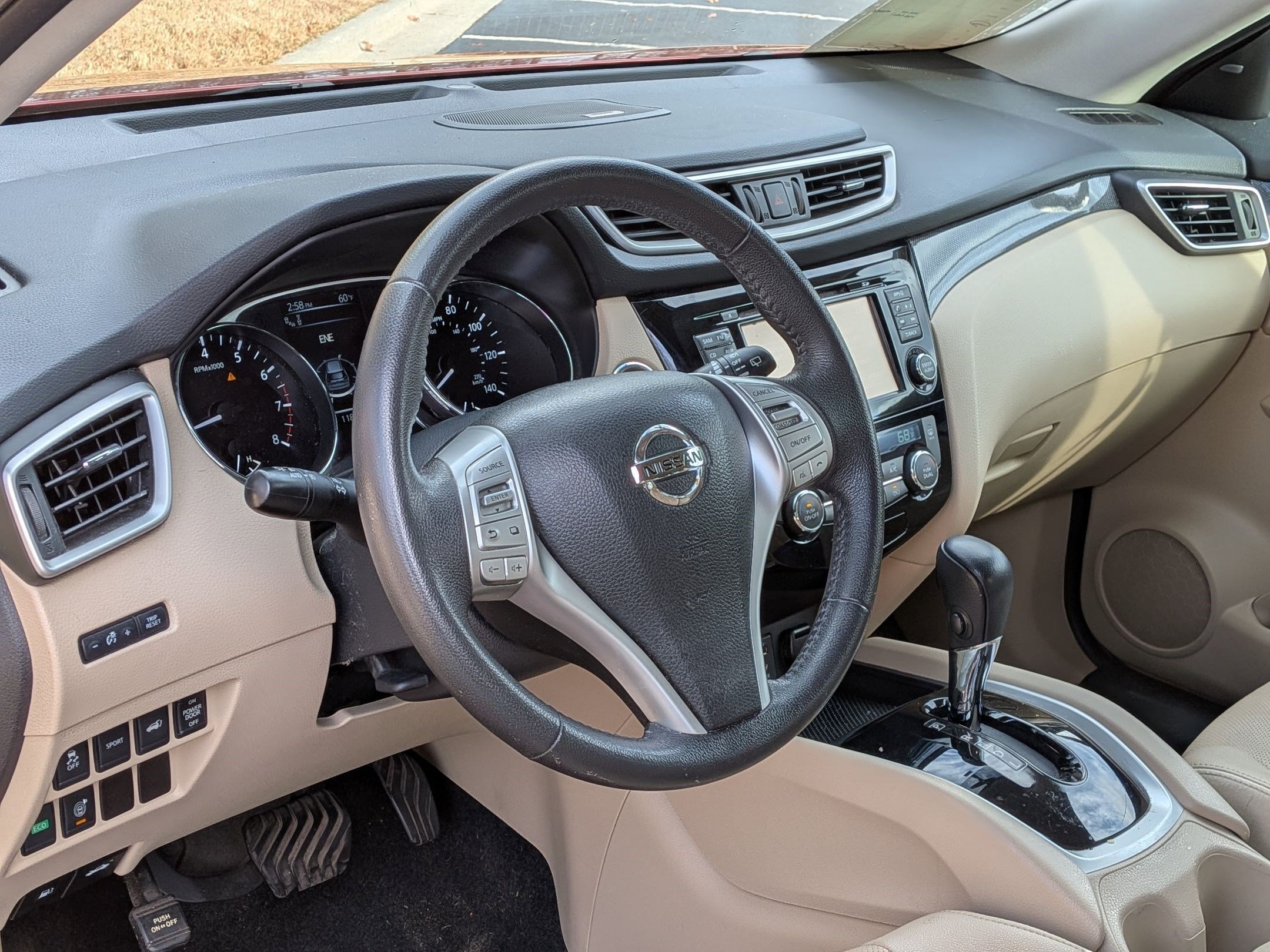 Used 2016 Nissan Rogue SL w/ SL Premium Package image 11