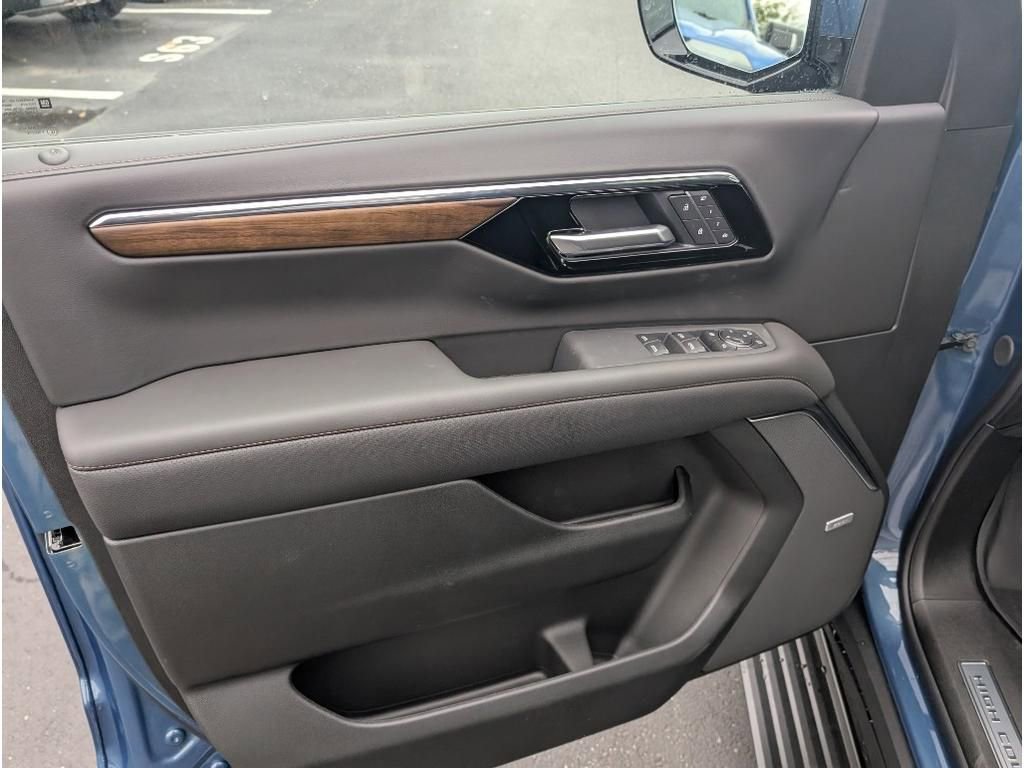 New 2026 Chevrolet Tahoe High Country image 14