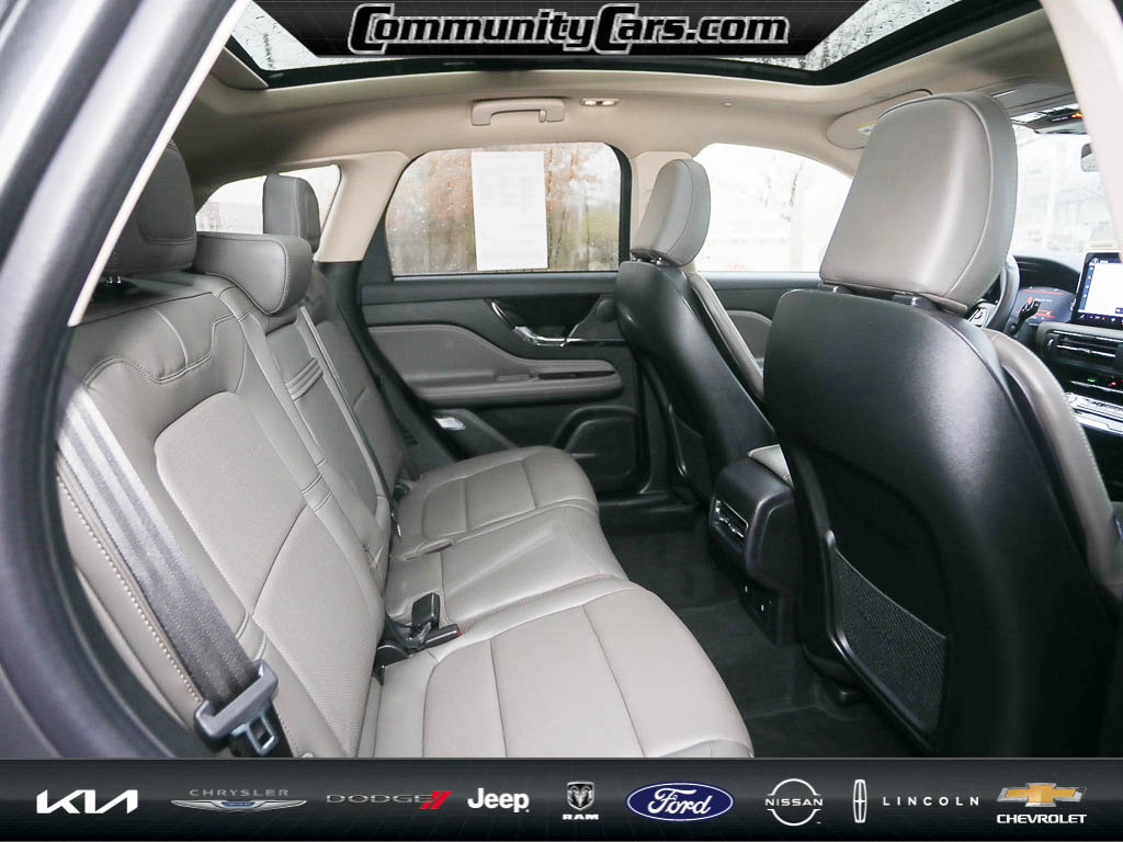 Certified 2023 Lincoln Corsair Reserve w/ Equipment Group 201A image 23