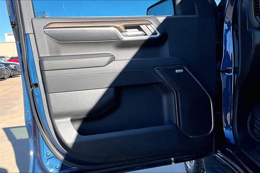 Used 2023 Chevrolet Silverado 1500 RST image 20