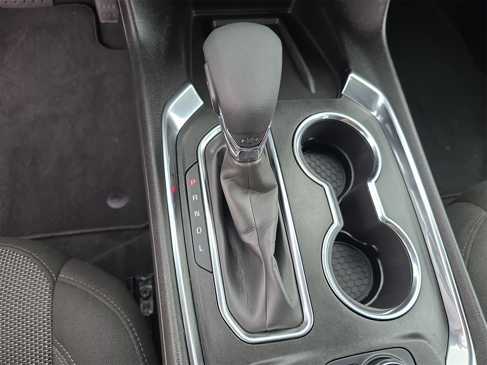 Used 2023 Chevrolet Traverse LT w/ Rear Camera Mirror Package image 21