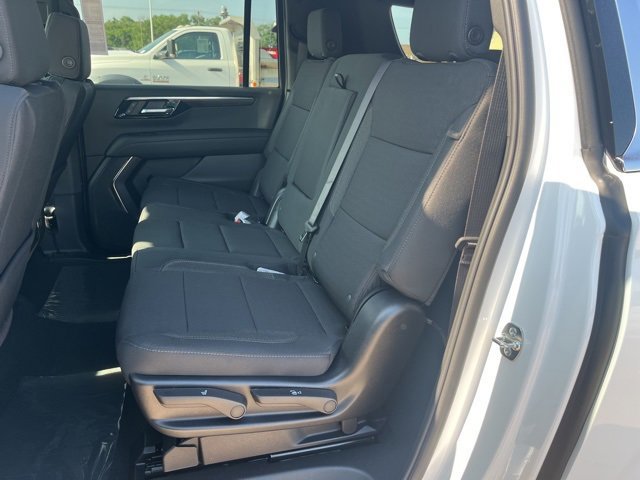 New 2025 Chevrolet Suburban LS image 33