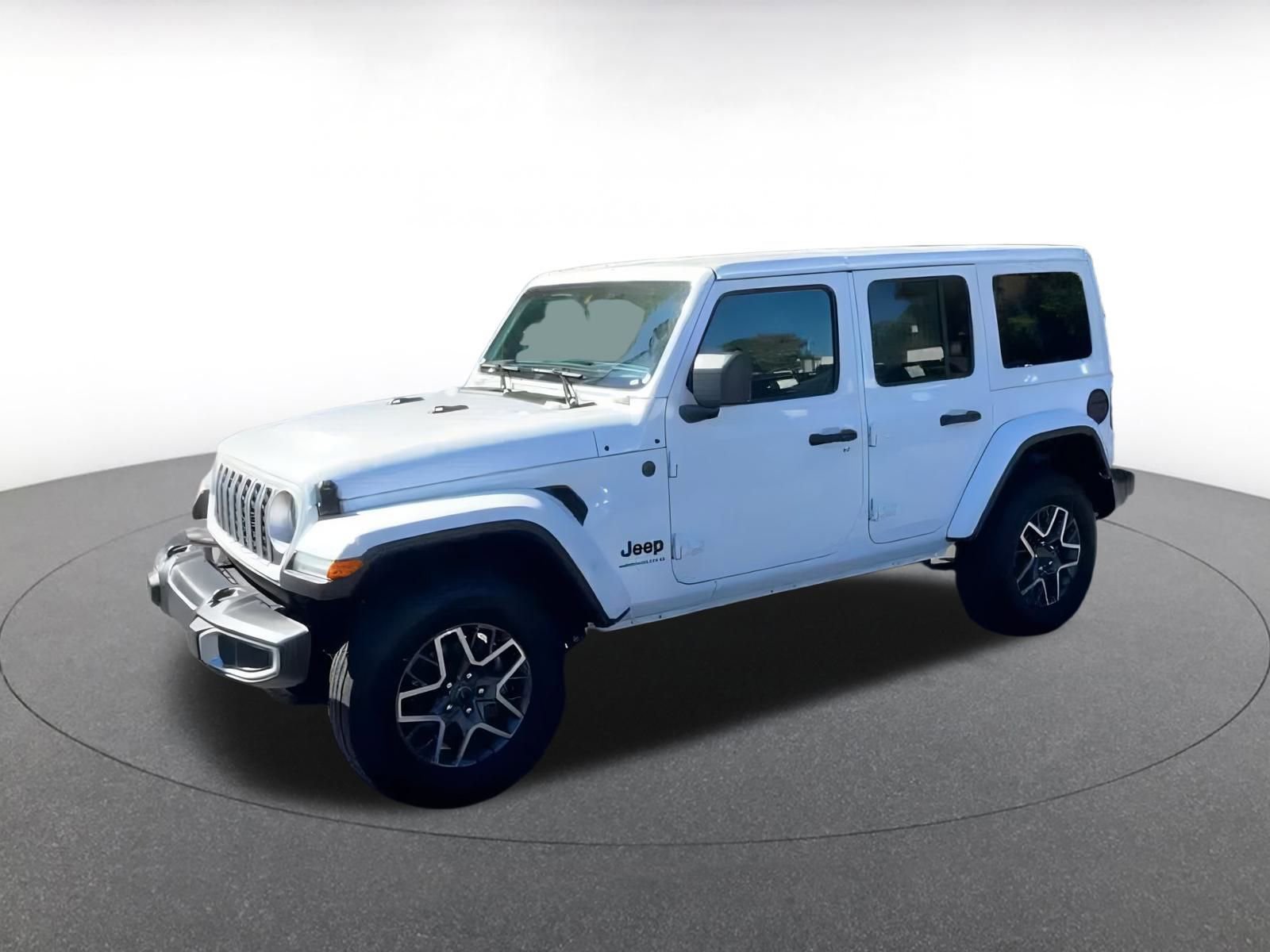 Used 2025 Jeep Wrangler Sahara image 8