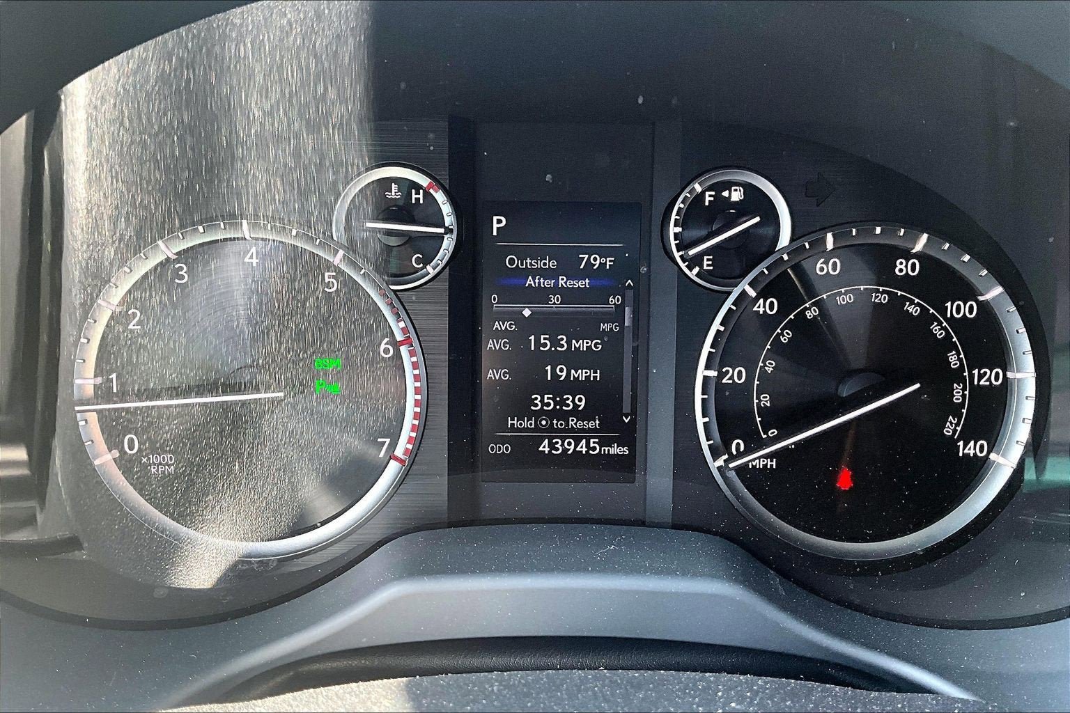 Used 2022 Lexus GX 460 Premium w/ Accessory Package AWD/4WD image 18