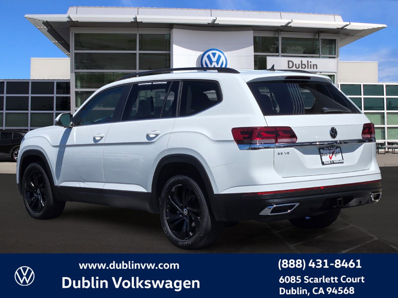 Used 2023 Volkswagen Atlas SE w/ Panoramic Sunroof Package FWD image 6
