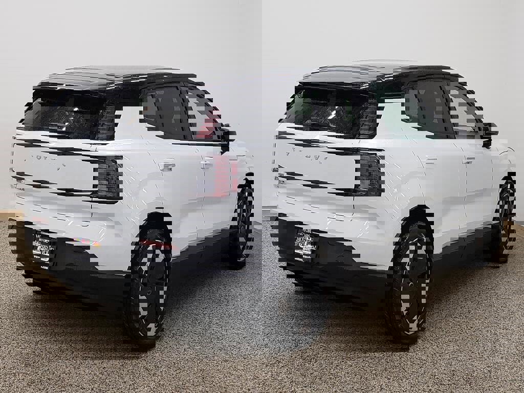 New 2026 Volvo EX30 Plus image 3