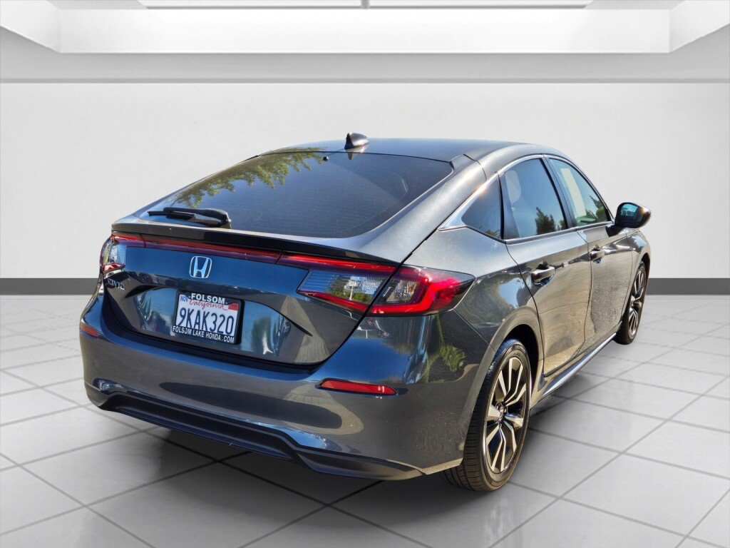Certified 2024 Honda Civic EX-L image 5