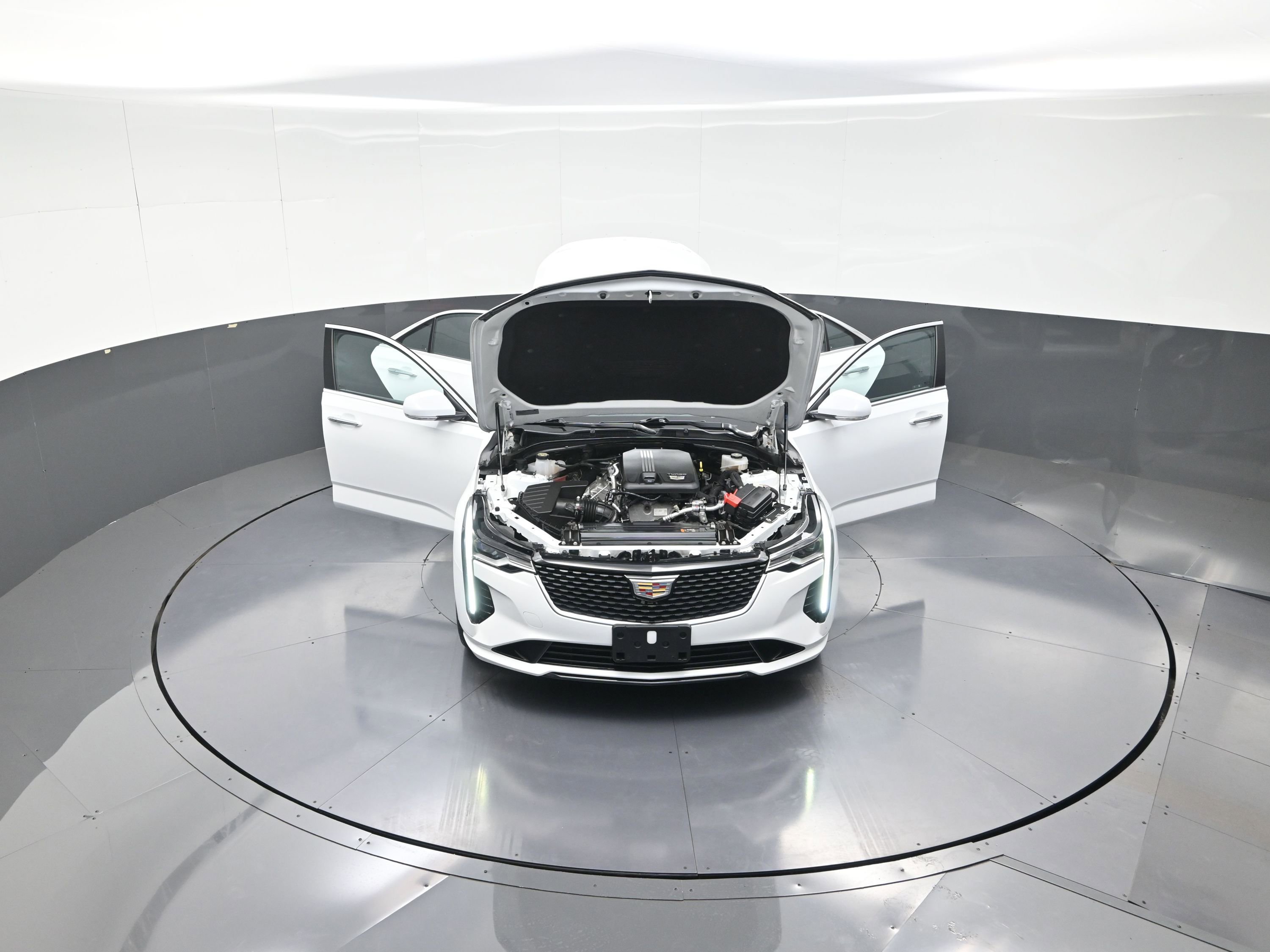 Used 2023 Cadillac CT4 Luxury w/ Cold Weather Package image 12