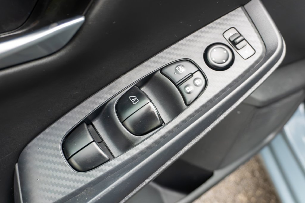 Used 2024 Nissan Sentra SV w/ All-Weather Package FWD image 19