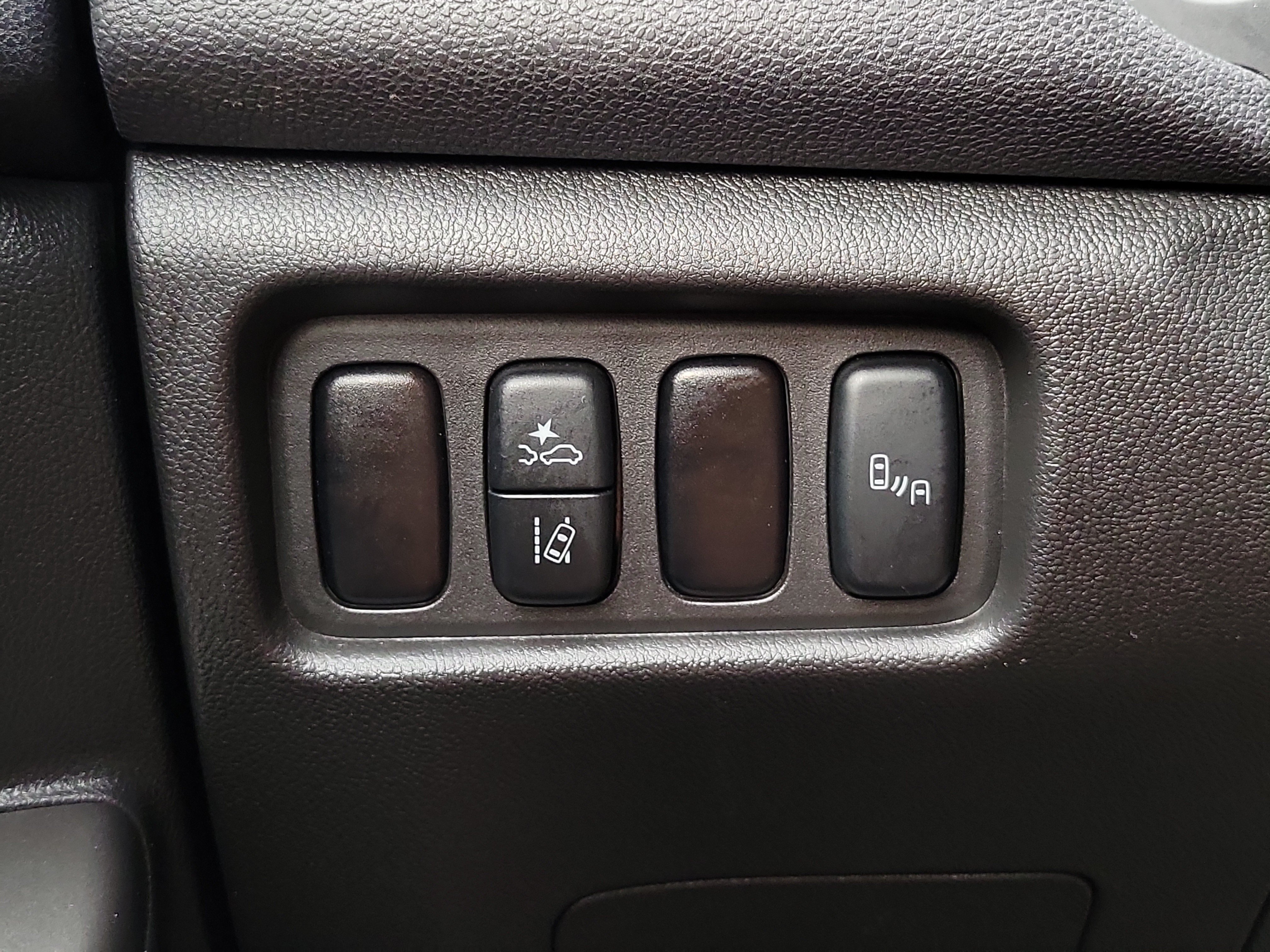 Used 2024 Mitsubishi Outlander Sport SEL AWD/4WD image 28