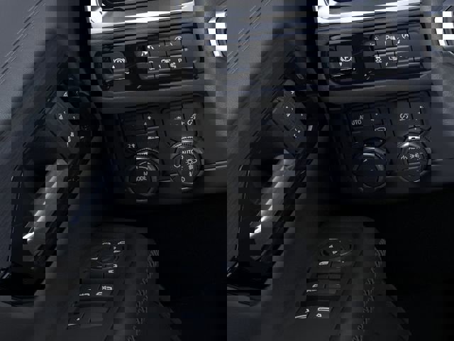 New 2026 GMC Yukon XL Denali w/ Sun & Power Step Package AWD/4WD image 22