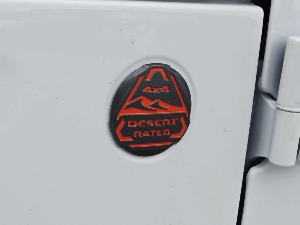 New 2026 Jeep Gladiator Mojave w/ Safety Group AWD/4WD image 21