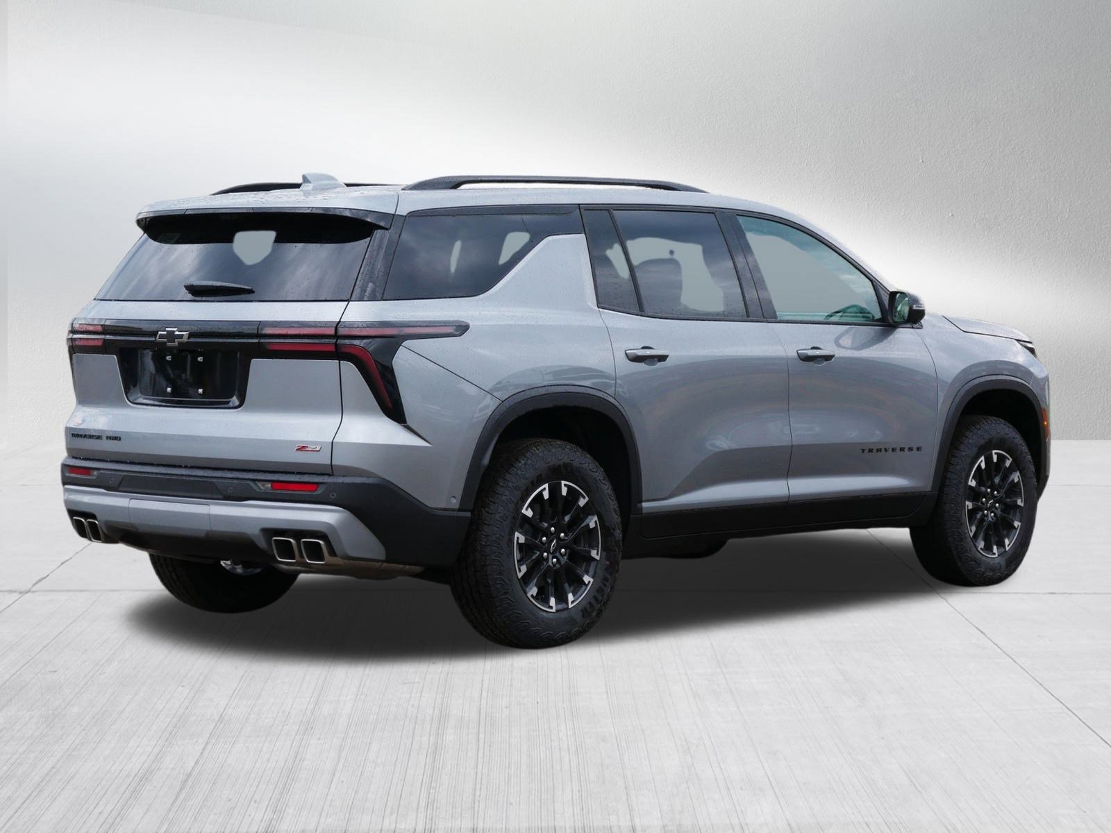 New 2026 Chevrolet Traverse Z71 w/ Enhanced Driving Package image 5