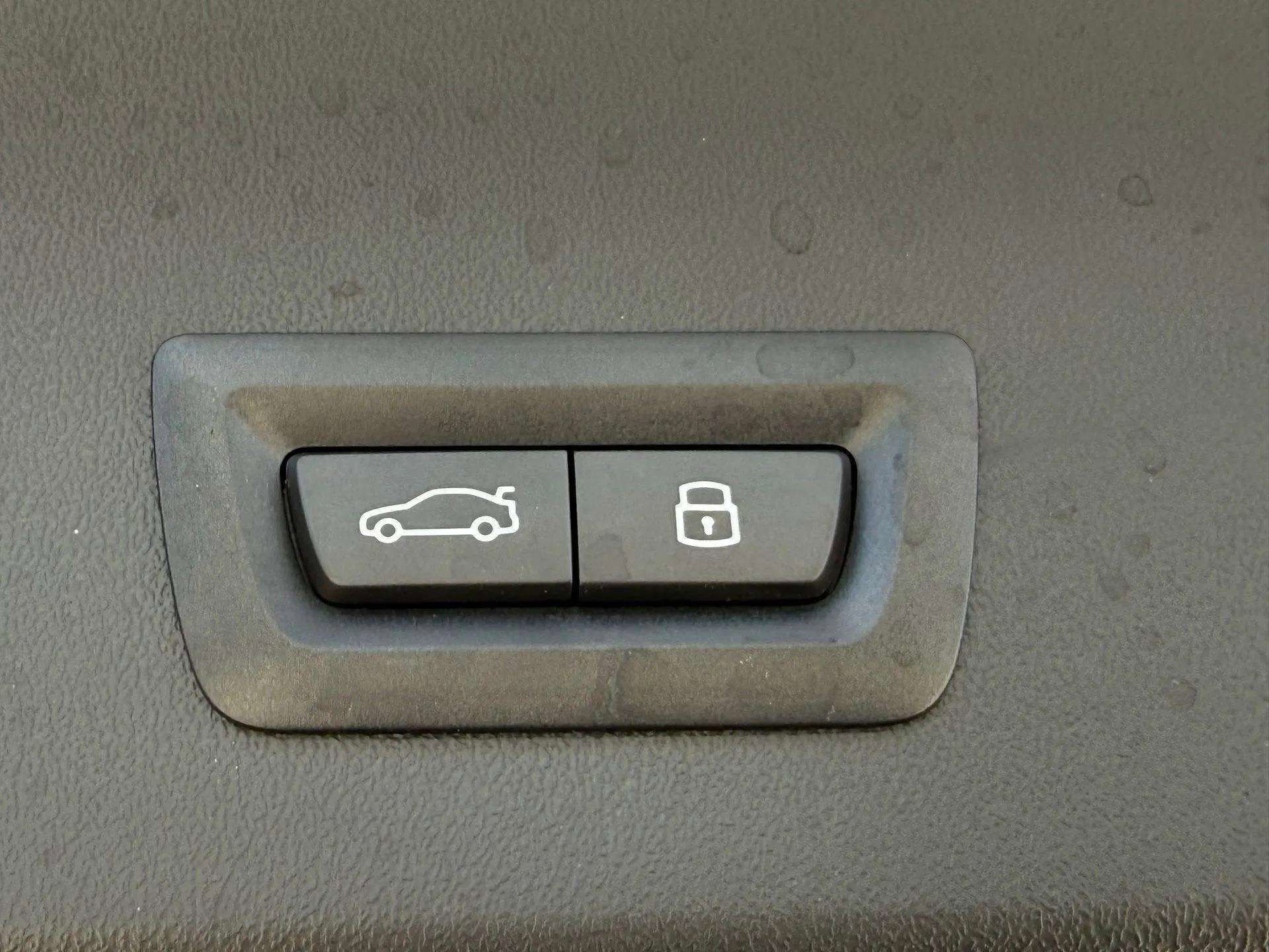 Used 2025 BMW X3 xDrive30i w/ Convenience Package image 19