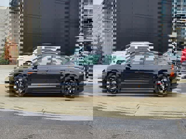 Used 2023 Porsche Taycan w/ Premium Package image 5